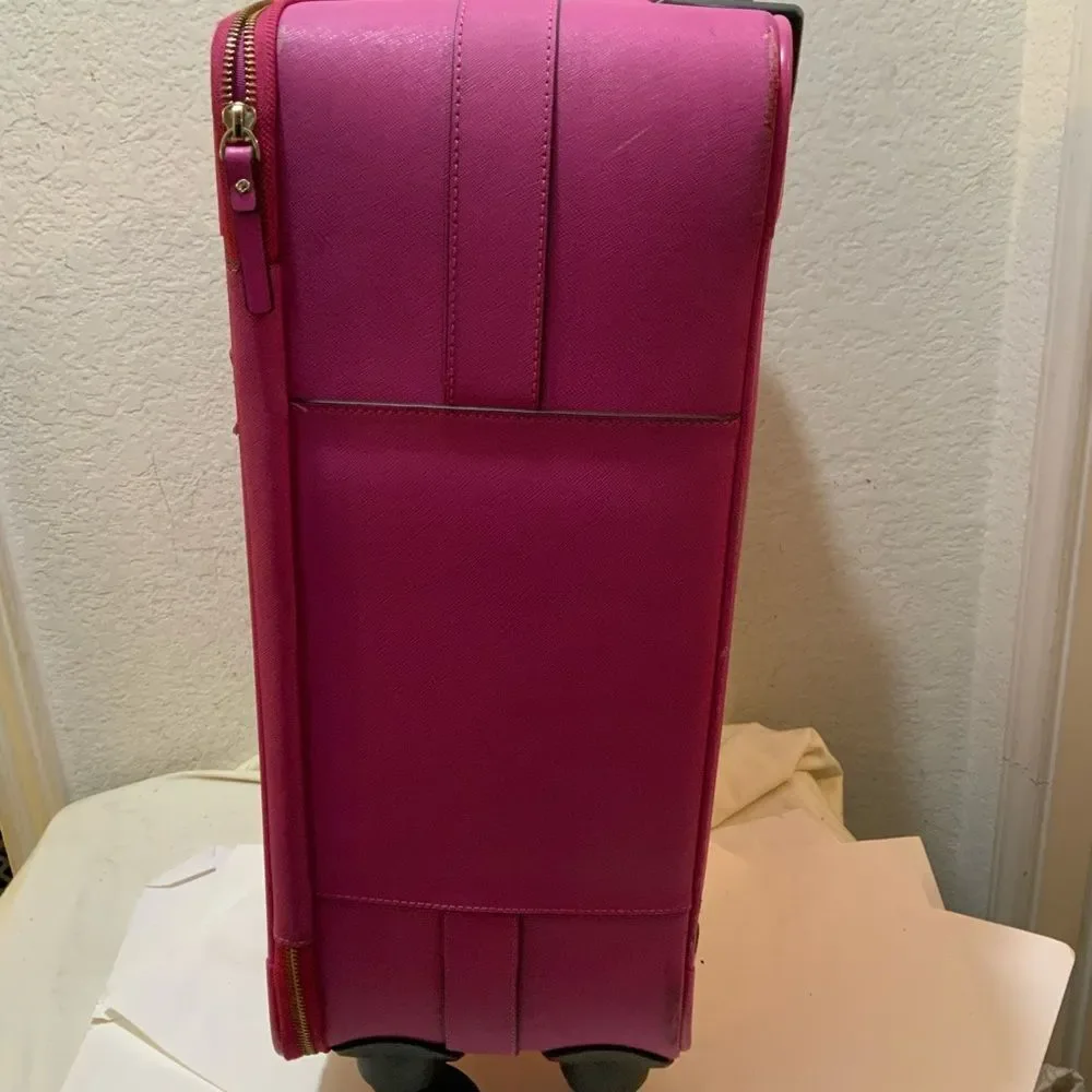Kate spade carryon roller in pink